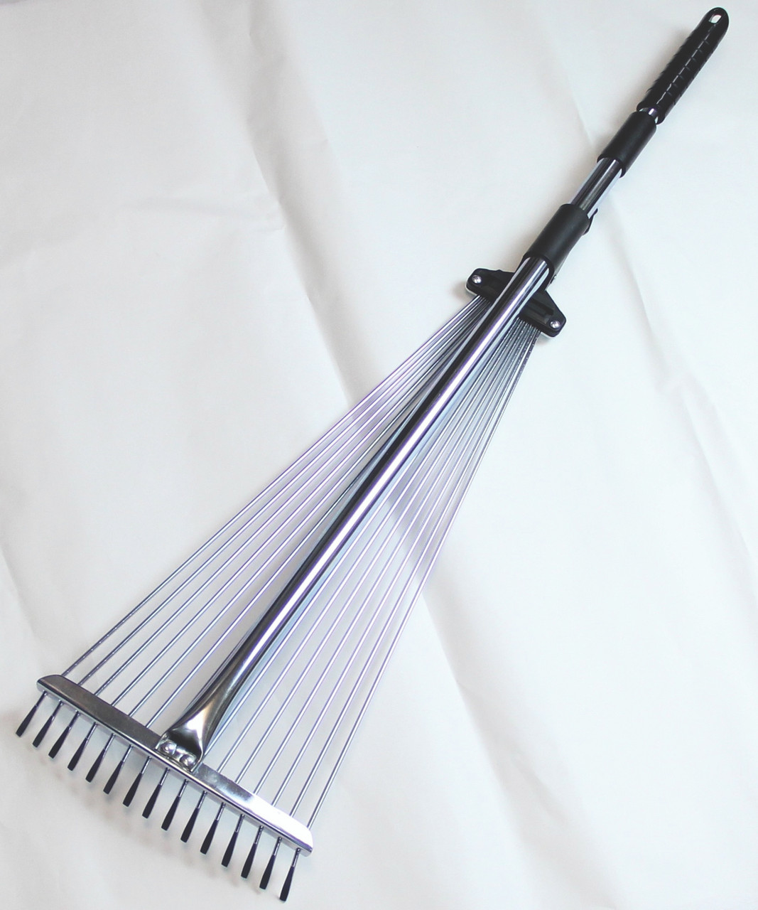 Telescopic Adjustable Rake
